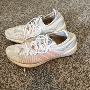 Womens Adidas Pulseboost Hd White Pink Running Shoes Size 11.5